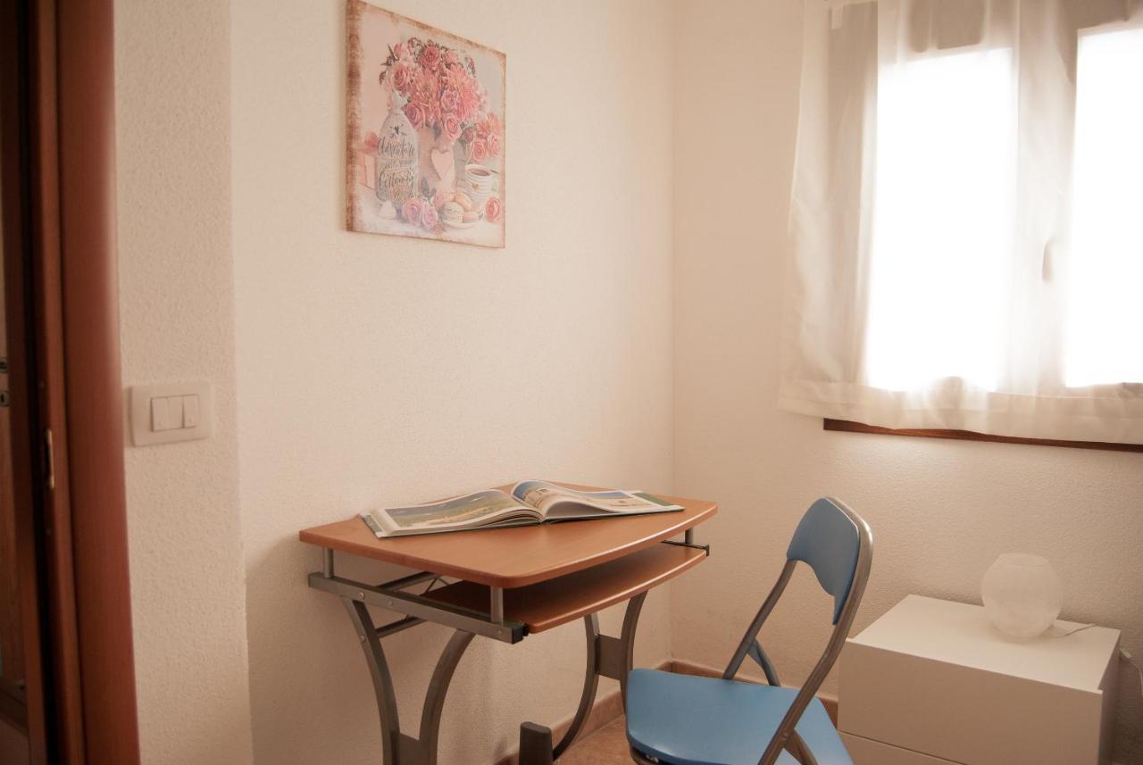 Sotza'S Little House Villa Padru Bagian luar foto