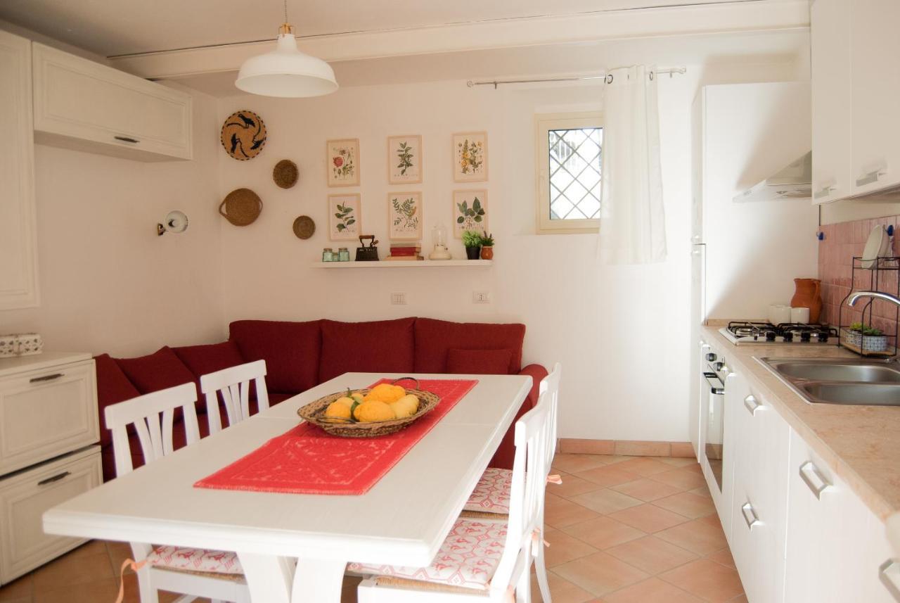 Sotza'S Little House Villa Padru Bagian luar foto