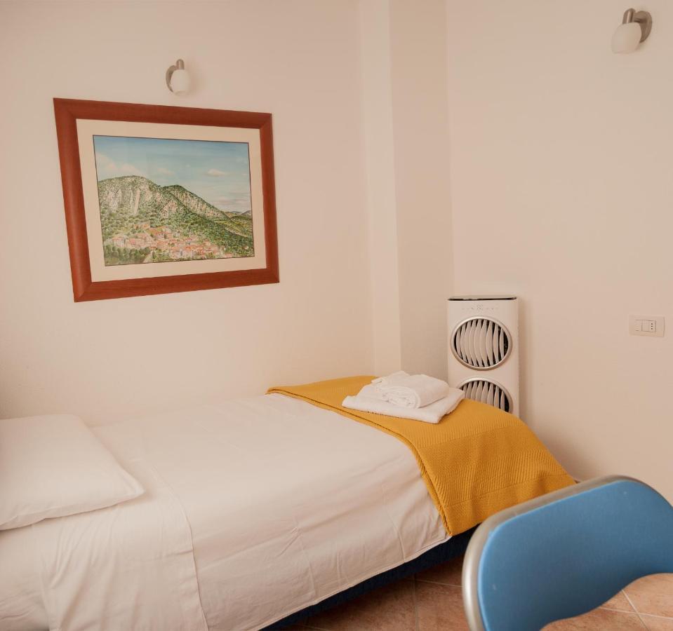 Sotza'S Little House Villa Padru Bagian luar foto